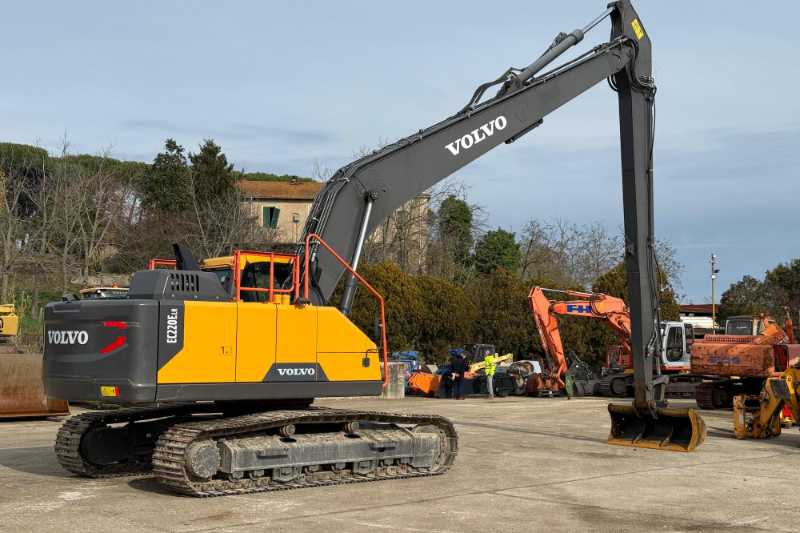 OmecoHub - Immagine VOLVO EC220ELR